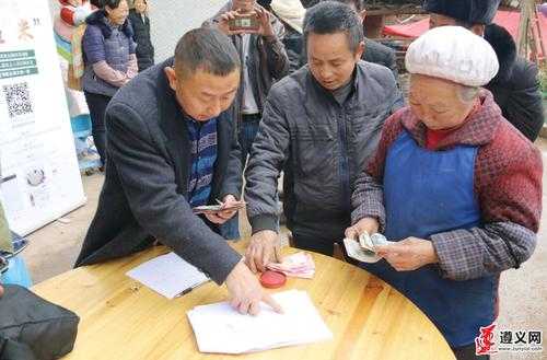 村民持股进景区（村民入股）